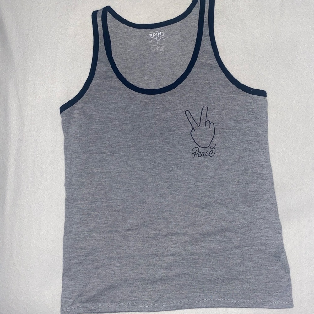 T- shirt